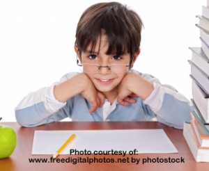 ID-10036085 photostock_kid desk rev